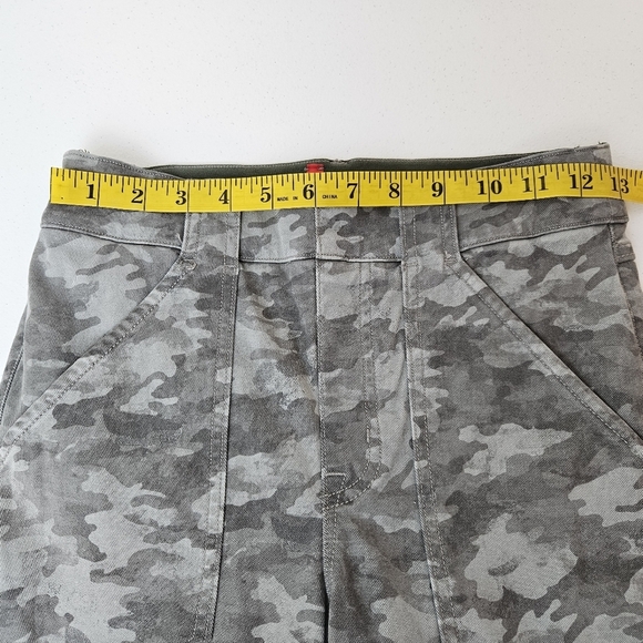 SPANX Stretch Twill Ankle Cargo Pants Stone Wash Camo High Waisted Size M - Picture 8 of 10